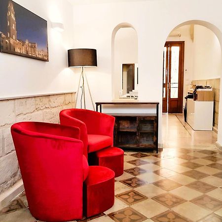 Vila Casa Dante Deliziosa Casa A Due Passi Dal Centro Lecce Exteriér fotografie